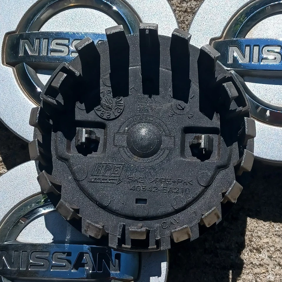 Juego de 4 tapas centrales Nissan Frontier Xterra Pathfinder, 2002-2016 p/n 40342 EA210 Foto 3 de 3