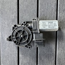 12-18 BMW 3 Series F30 LEFT DRIVER Front Window Regular Motor OEM 71019003