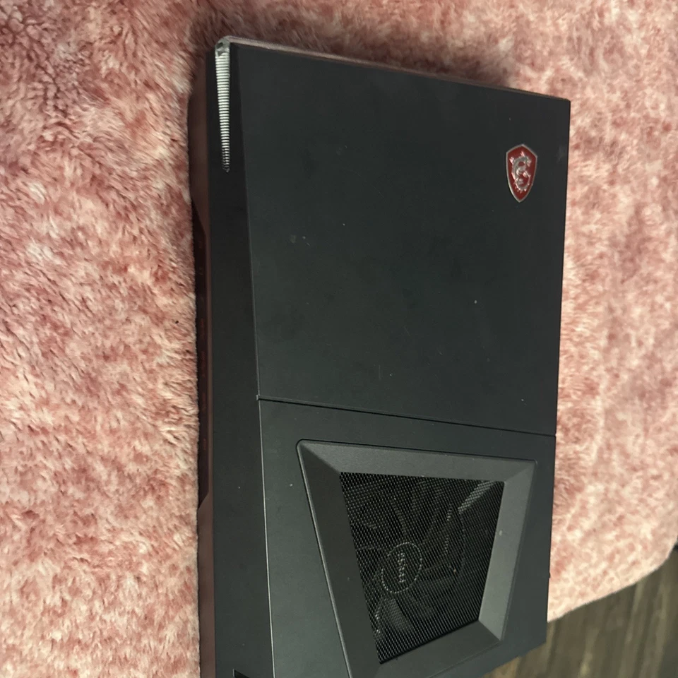 MSI Trident 3 Core i7 - Image 2 of 4