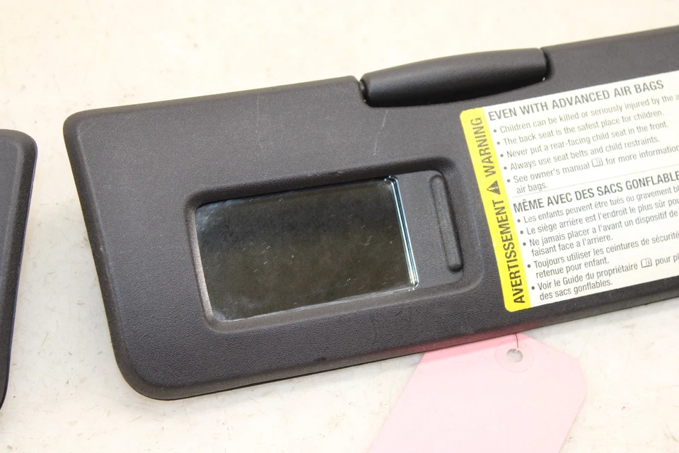 Оригинальный комплект солнцезащитных козырьков для Pontiac Solstice 2006–2009 годов выпуска NA76 - Изображение 4 из 4