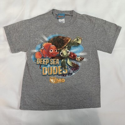 VTG Walt Disney World Kids Finding Nemo Deep Sea Dudes T-Shirt Size M 10-12 RARE