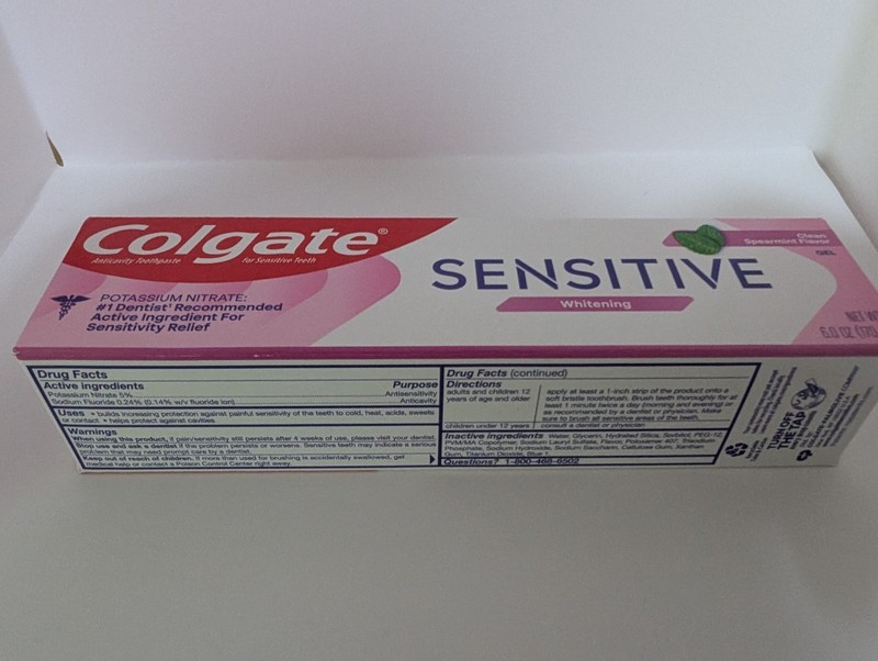 Colgate Sensitive Whitening Toothpaste, Spearmint Flavor, 6.0 oz