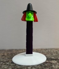 PEZ No Feet Circular Display Stand White Does not include PEZ