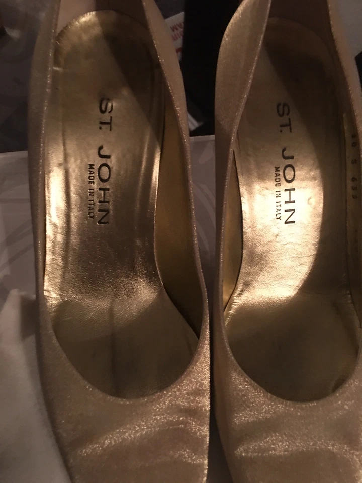 Zapatos de Madre de Novia Saint John Elegante Oro Piedras Iridiscentes Tacones 8B Foto 3 de 4