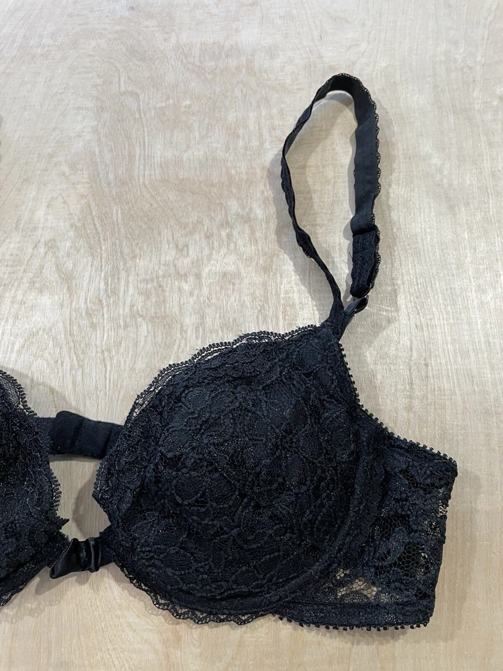 Cabernet Underwire Lightly-Padded Plunge Bra Style 5460 Black Sz 34B - Image 2 of 4