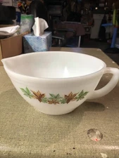 Fire king Batter Bowl Maple Leaf 