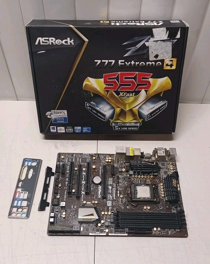 ASRock Z77 Extreme 4, LGA 1155/Socket H2, Intel Motherboard for