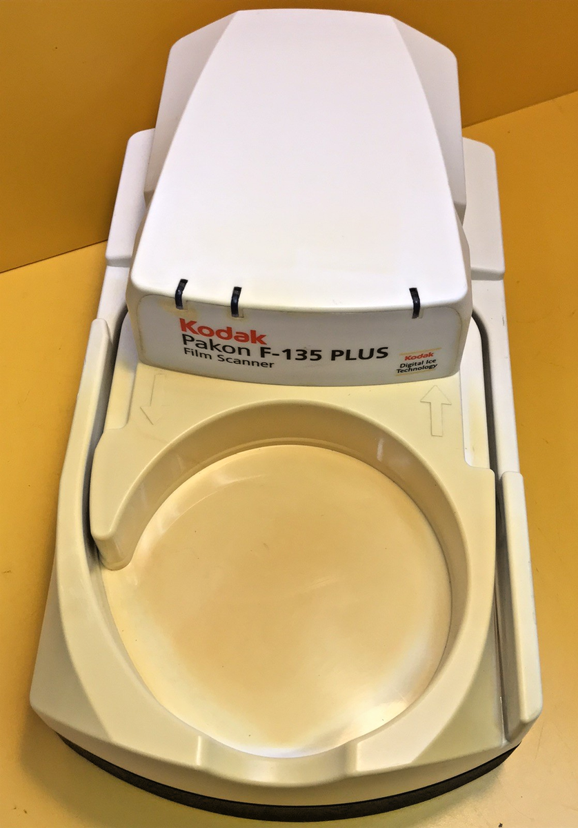 Kodak Pakon F135 PLUS Film Scanner For 35mm Film Tested Working 30
