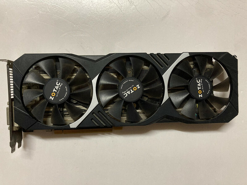 グラフィックボード ZOTAC GTX 970 4GB グラフィックボード ZOTAC