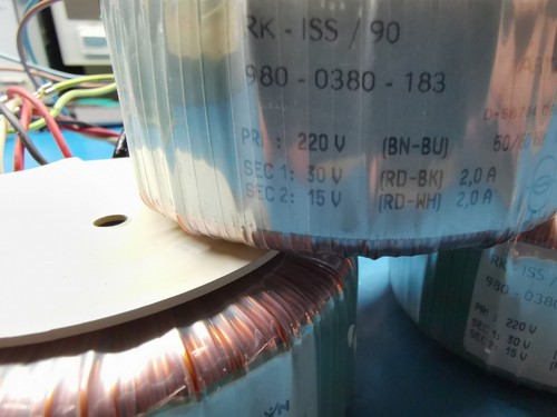 3pcs Artesyn Mains Toroidal Transformer 220v In 30v 2A And 15v 2A Out - Picture 3 of 8