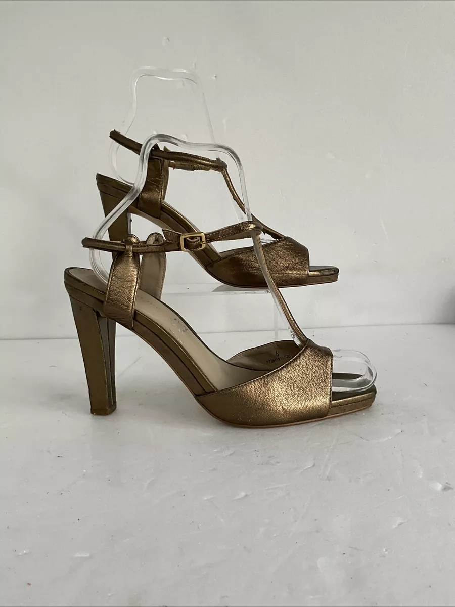Gold hotsell color heels