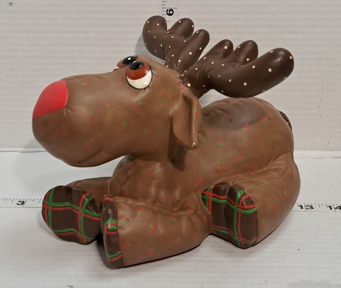 Ceramic Reindeer Kimple Mold Christmas Moose Hand Painted Quilted Figurine