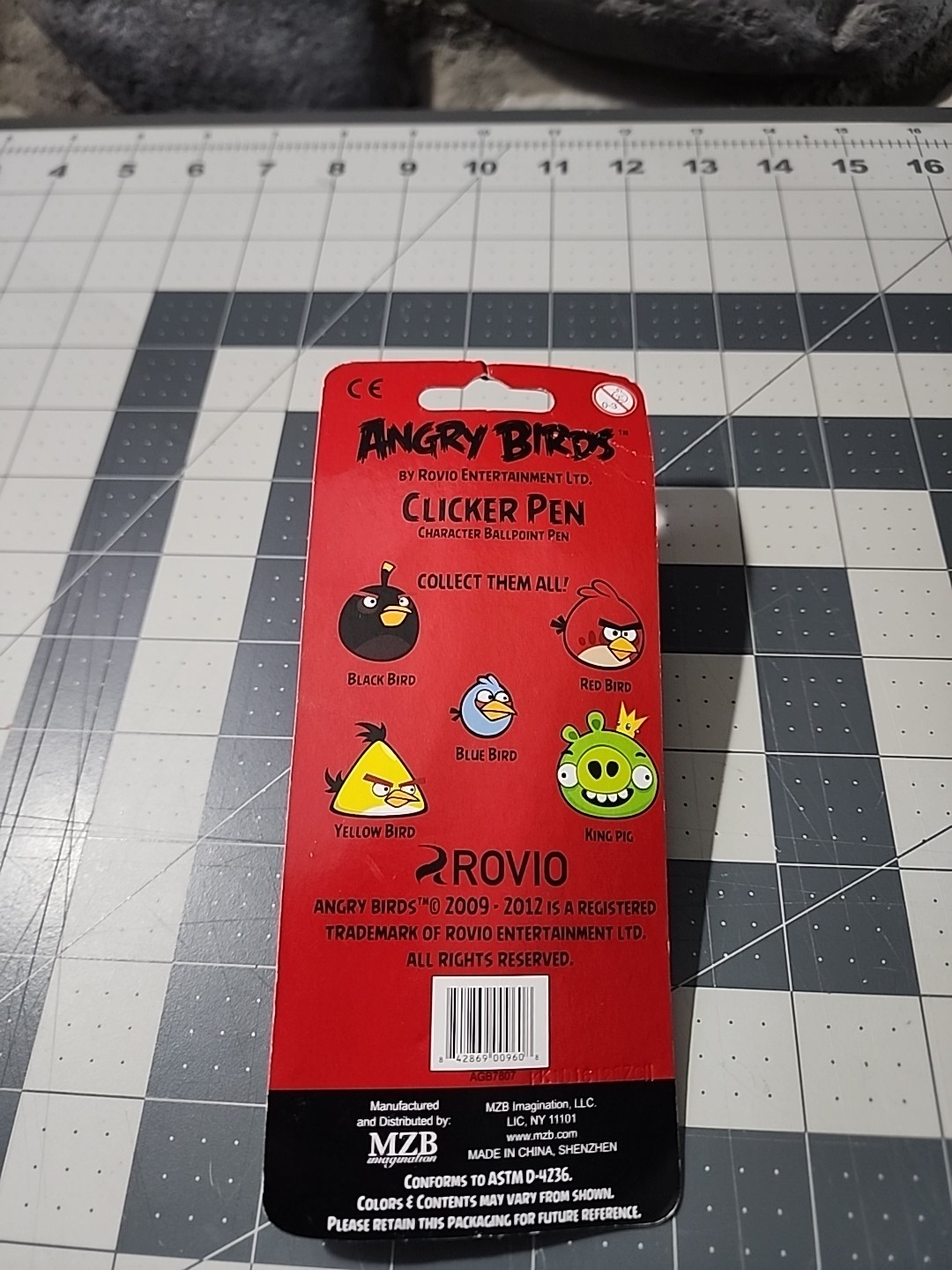 2012 Rovio Angry Birds Tiny Toppers  4 Pack With Clicker Pen MZB