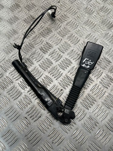 BMW 3 F30 F35 F31 2017 Vorne links Gurtschloss vorne 7259387 TOF61317