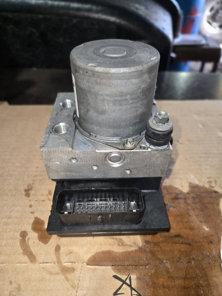 Bomba de freno antibloqueo ABS híbrida Ford Fusion Lincoln MKZ 2010-2012 8A83-2C405-A Foto 3 de 4