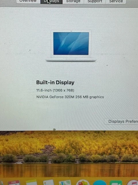 MacBook Air 2010 11 pulgadas 1,4 GHz Core 2 Duo, 2 GB de RAM, 128 GB SSD 10,13 #611A Foto 2 de 4