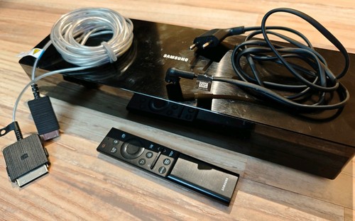 Samsung One Connect Box BN91-21091D SOC1002R inkl Strom & Fernbedienung