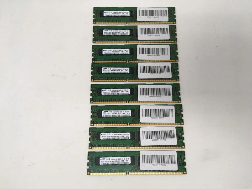Samsung 8x2GB DDR3-1066 RAM PC3-8500R-07-10-B0-P0 M393B5673EH1-CF8 (SERVER RAM) - Image 3 of 4