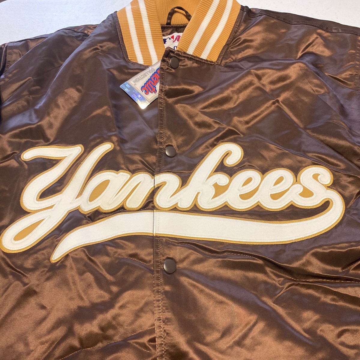 NWT Vtg Majestic New York Yankees Satin Bomber Jacket Size NWT Vtg Majestic New York Yankees Satin Bomber Jacket Size