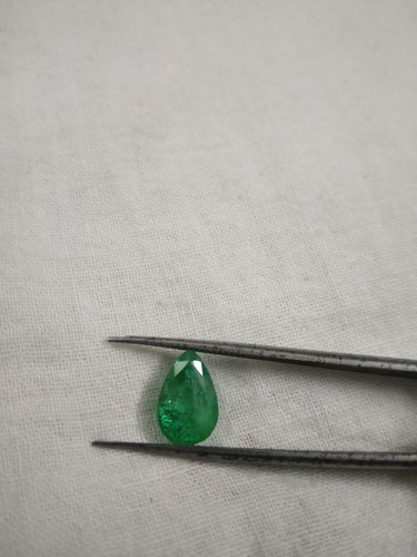 Emerald Pears Shape Green Color 1 Pc. 2 Cts Approx. Natural Gemstone - Foto 10 di 11