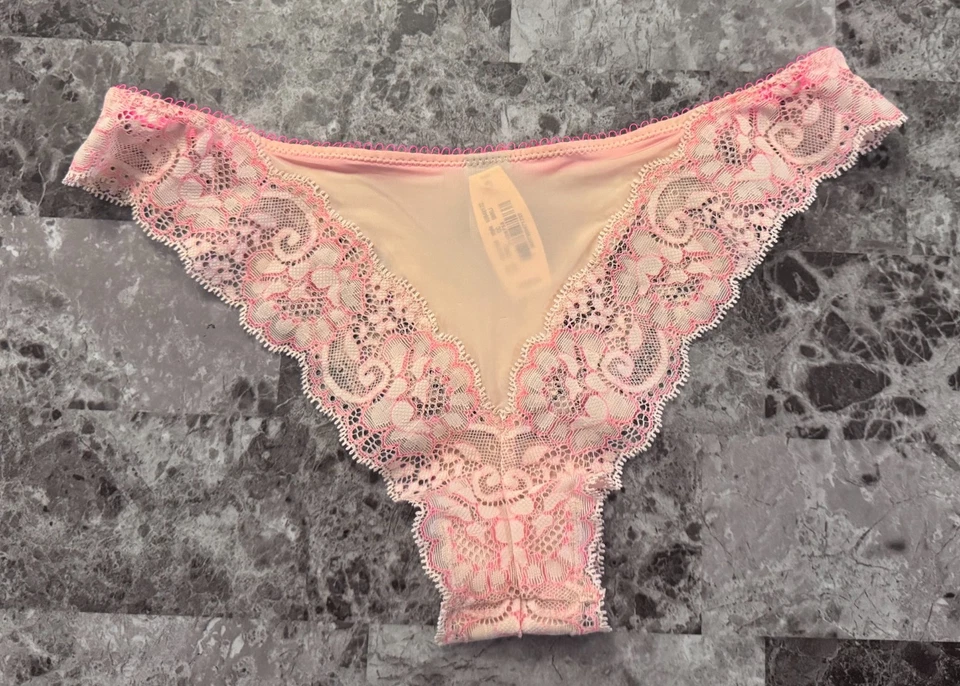 НОВЫЙ С ЯРЛЫКАМИ VICTORIA'S SECRET DREAM ANGEL МАЛЕНЬКИЙ БЕЖЕВЫЙ ГЛАДКОЕ КРУЖЕВО РЕДКАЯ CHEEKINI ТРУСИКИ - Изображение 3 из 3