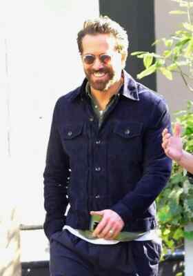 Ryan Reynolds Blue Suede Leather Trucker Jacket for Men Made To Measure Jacket