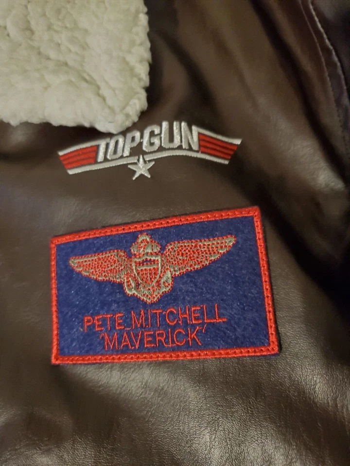 Rubie's Top Gun Disfraz Chaqueta de Bombardero Marrón Talla Adulto Cremallera Completa Bolsillos Parches Foto 4 de 4