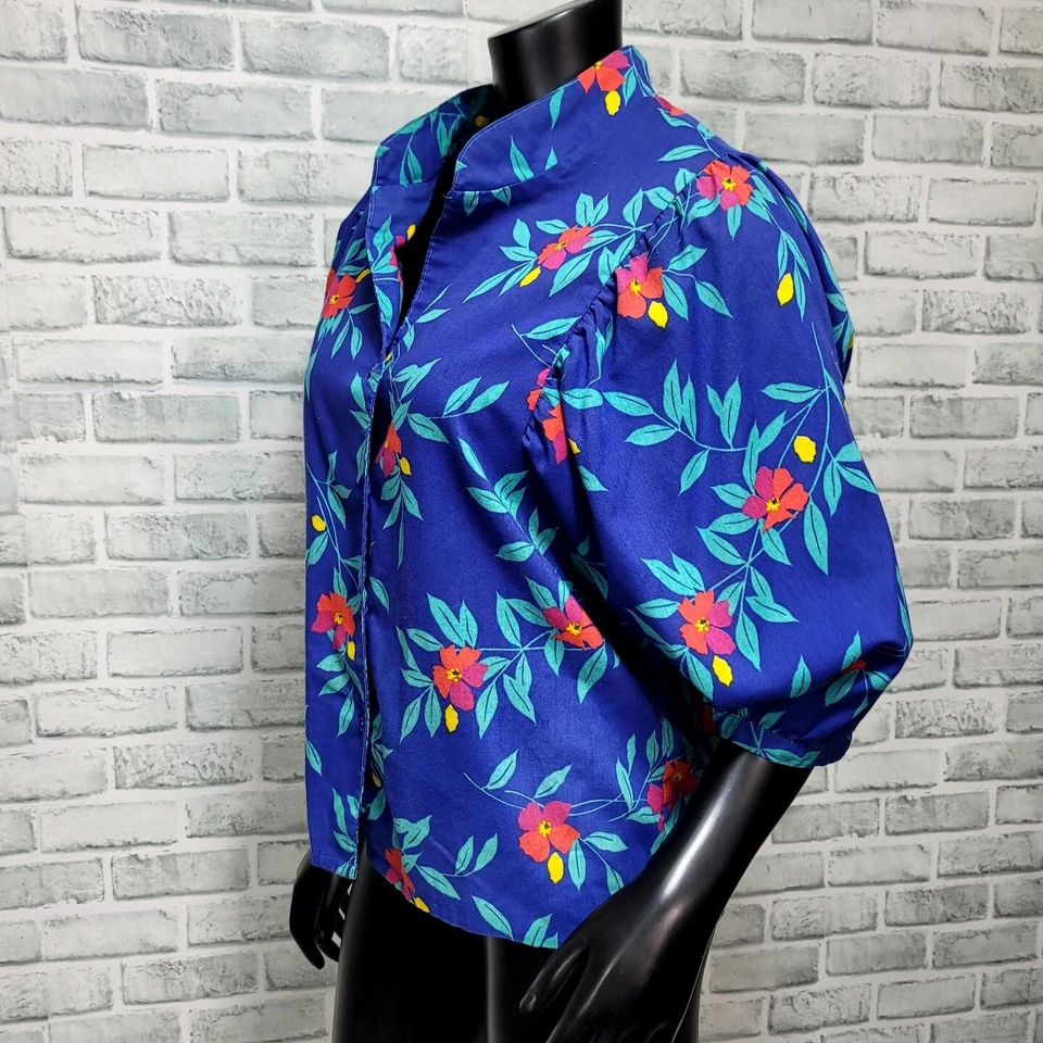 Vintage 80s Palm Club S/M Tropical Floral Button Front Blouse Semi Sheer Cotton - Image 3 of 4