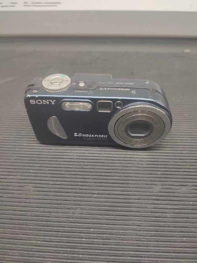 SONY DSC-P10 CYBER-SHOT 4X ZOOM BUILT IN FLASH DIGITAL