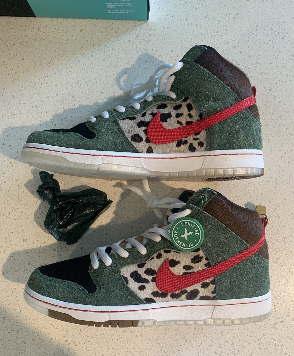 nike dog walker shoes