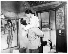 THE WORLD OF SUZIE WONG great 8x10 still NANCY KWAN & WILLIAM HOLDEN -- n211
