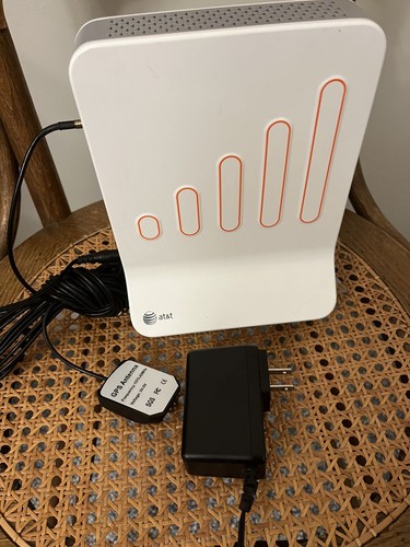 Cisco AT&T 3G Microcell DPH153-AT Wireless Cell Phone Signal Booster - Picture 2 of 9