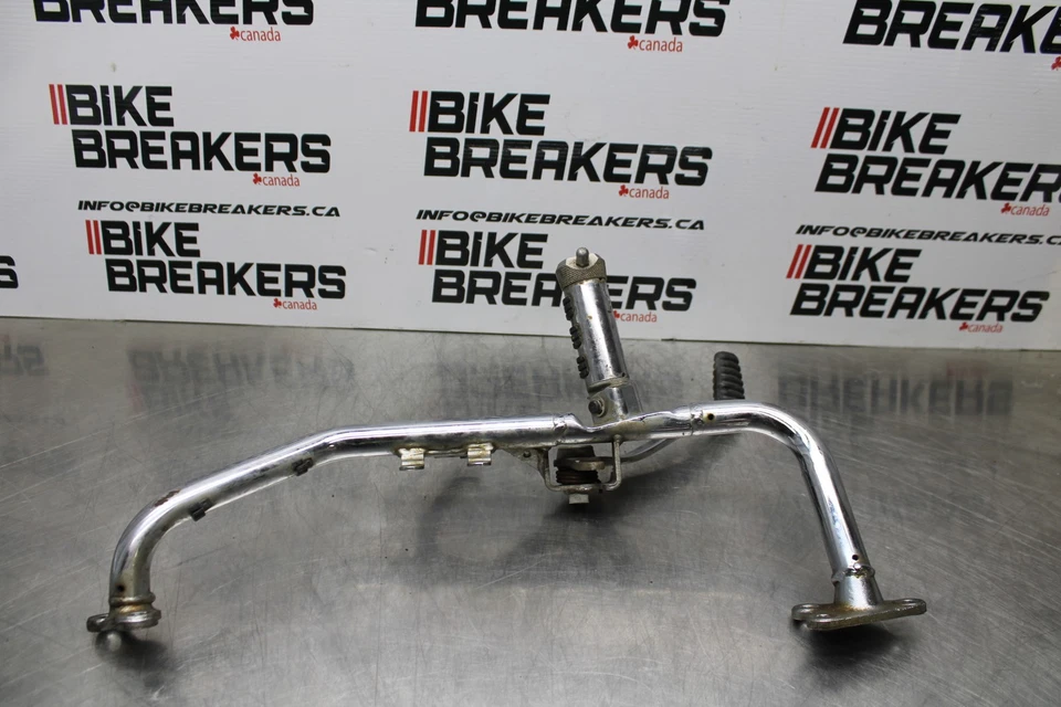 05 TRIUMPH ROCKET III REPOSAPIÉS DELANTERO DERECHO CLAVIJA ESTRIBO BB186 Foto 2 de 4