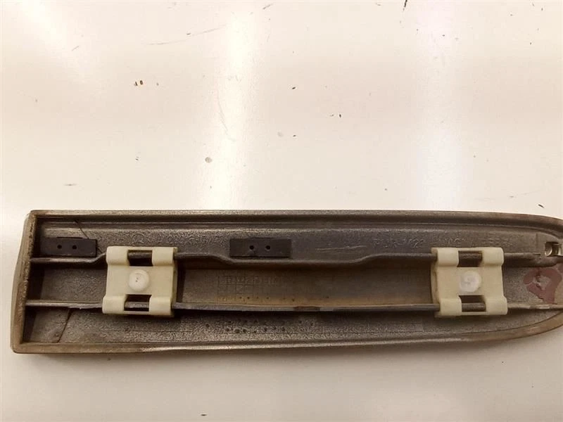 2002 03 04 2005 Mercedes Benz c240 Driver Front Left Fender Trim Panel OEM - Image 3 of 4