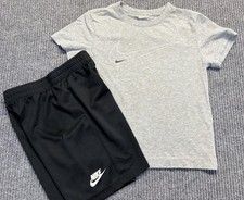 Nike Boys 2 Piece Outfit Size 7 Gray Graphic T-Shirt Black Athletic Shorts Set