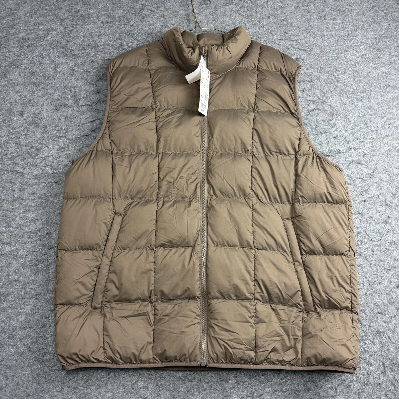 Uniqlo Pufftech Vest Men's Large Brown Lightweight Puffer Water Repellent New