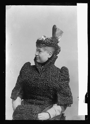 Photo:Mrs. B.E. Stuart Portrait 1891-1894