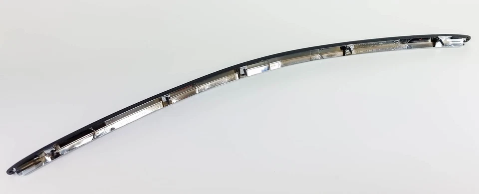 Capó delantero cromado moldura para capó Lexus SC430 2002-2010 OEM 75770-24010 Foto 4 de 4