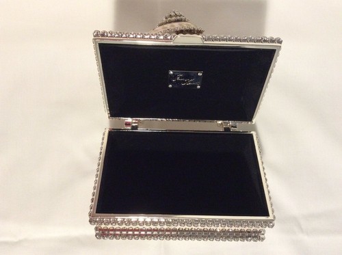 SWAROVSKI Black Pica Shell Box by Isabella Adams © Swarovski Crystals - 第 3/5 張圖片