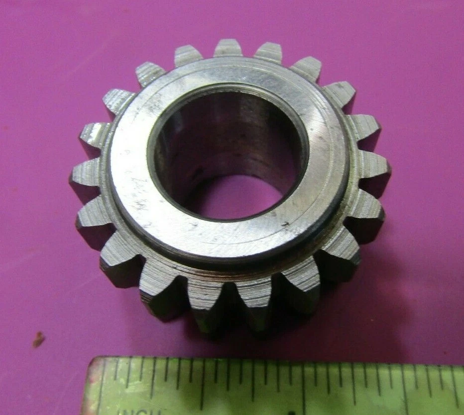 Engranaje de repuesto doble Rickman Zundapp 125 1ª y 2ª p/n R070 05 142 NOS 15x19 T Foto 3 de 4