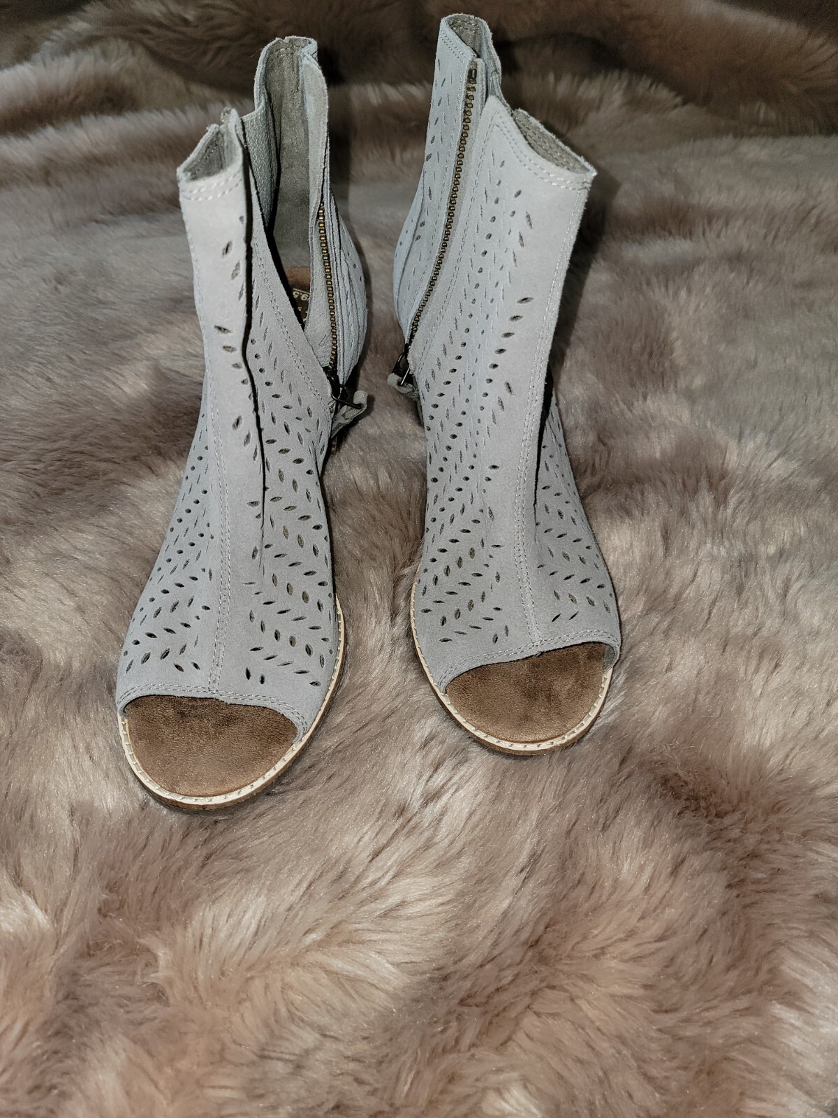 Desert Taupe Toms Open Toe Toms Shoes Toms Desert Taupe Suede