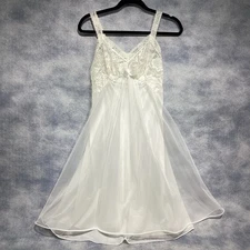 VTG Vanity Fair Sheer Chiffon Negligee Bridal White Baby Doll Sz 32 Nightie Gown