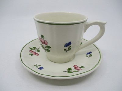 GIEN LORRAINE GREEN CUP & SAUCER - 3 1/8''   1409C