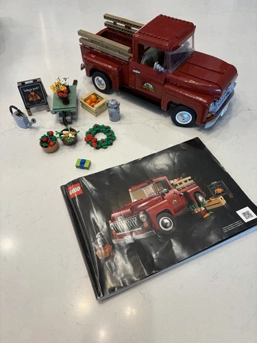 LEGO Icons: Pickup Truck (10290)