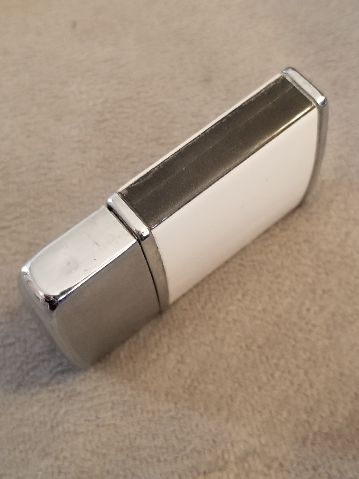 Apache Int'l Oil Gas Petroleum APA 1970's VTG WARCO Lighter ADVERTISING Japan