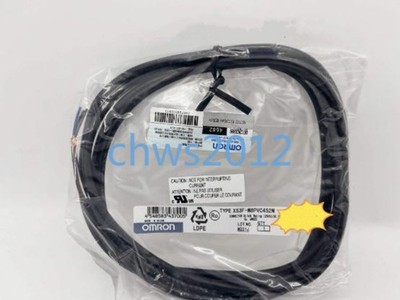 1 PCS NEW IN BOX   XS3F-M8PVC4S2M photoelectric sensor *tm