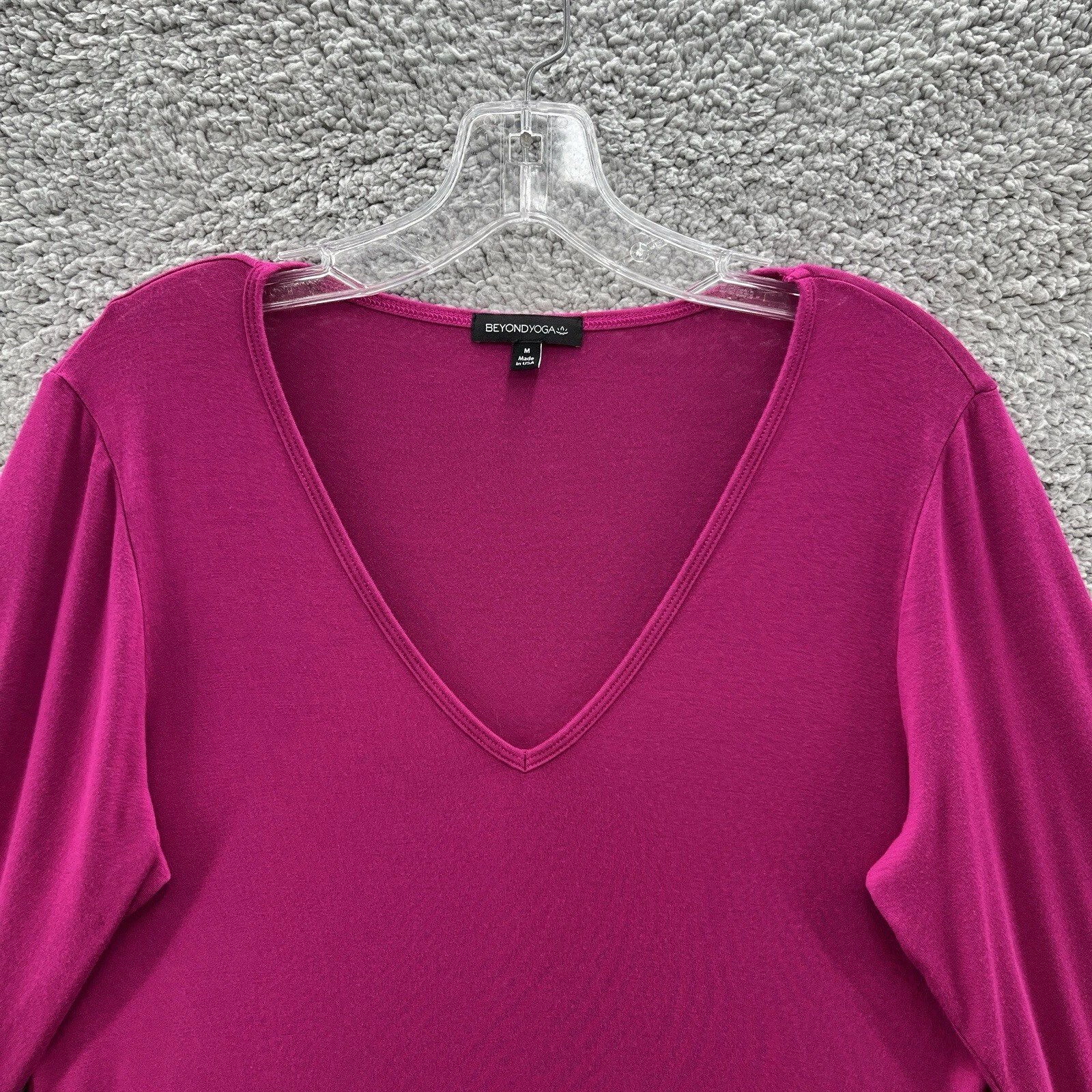 beyond-yoga magenta jersey knit v neck t shirt tee shirt