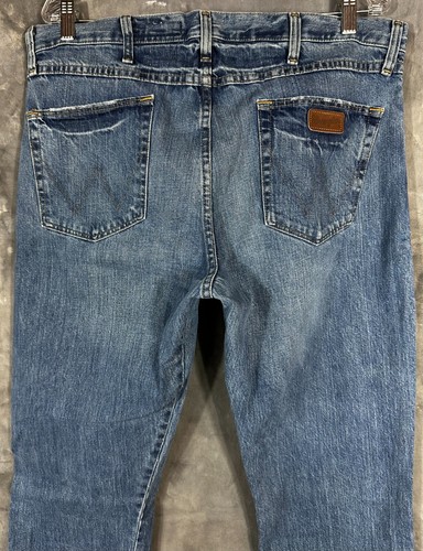 Wrangler Men's Straight Leg Blue Jeans sz 36 x 38 (15010) TALL - Picture 4 of 5