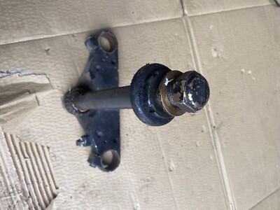 Honda VT 125 C Shadow Bottom Yoke  Complete
