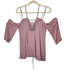 BKE Boutique NWT Women's Cold Shoulder Lace-Up Top M Bamboo Rayon Blend Mauve